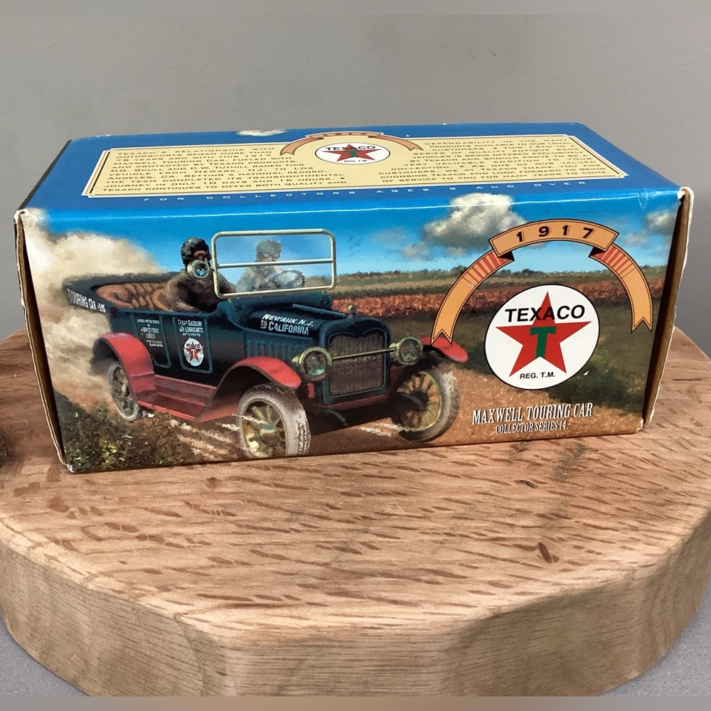 Vintage - Ertl Texaco Diecast Coin Bank - Collectible - Like New - 1997